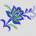 蓝色花卉刺绣图案 牛仔裤